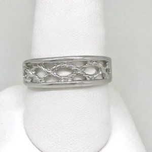 NWT 14 kt white gold ring womens plus size